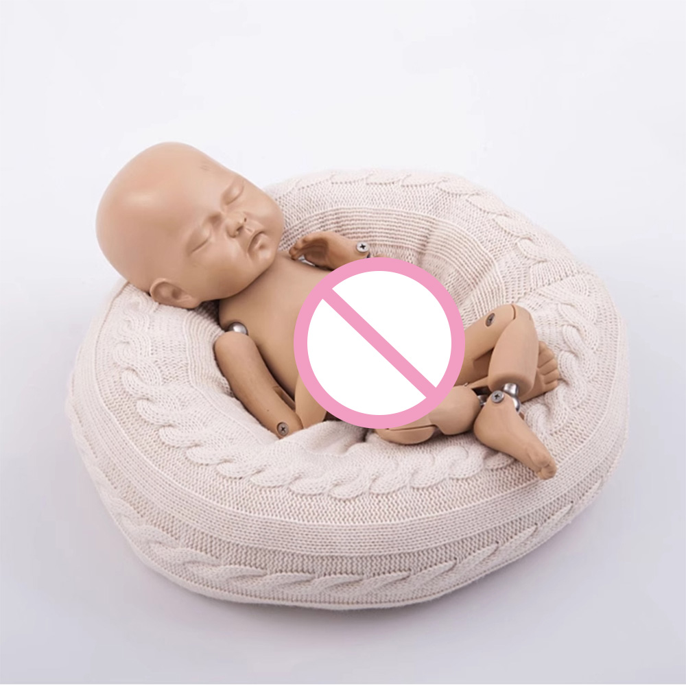 Realistic Newborn Baby Posing  - Photography Life recension och pris